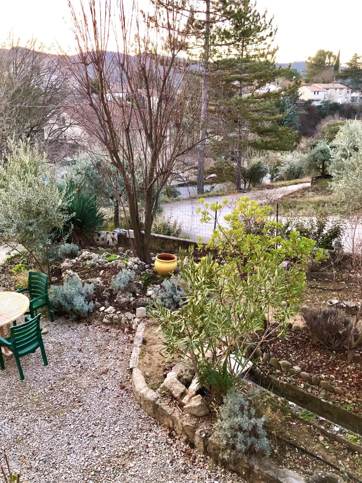 La Rocaille Du Chateau Apartment Greoux-les-Bains